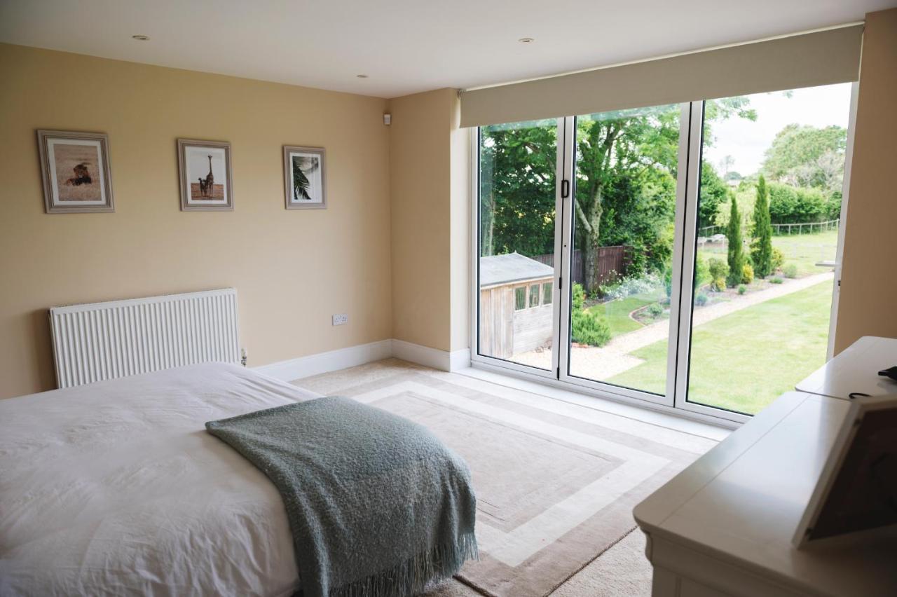 Large Country House - Hot Tub - Pool Table - Bbq - 5 Bedrooms - Log Burner Three Legged Cross Exterior photo
