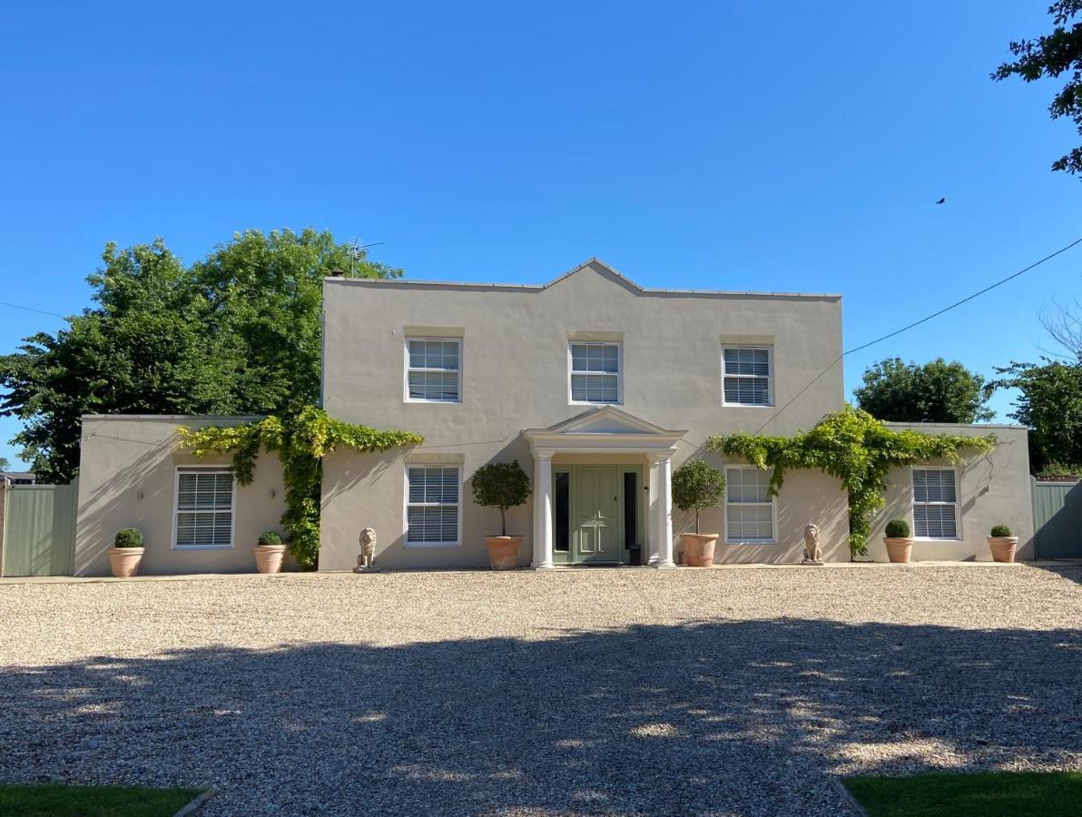 Large Country House - Hot Tub - Pool Table - Bbq - 5 Bedrooms - Log Burner Three Legged Cross Exterior photo